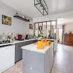 Nice Home In Le Vaumain With Sauna 펜션