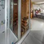In With Sauna *
